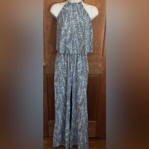 🎉SOLD🎉Vici Gray and White wide leg halter top jumpsuit- never worn!